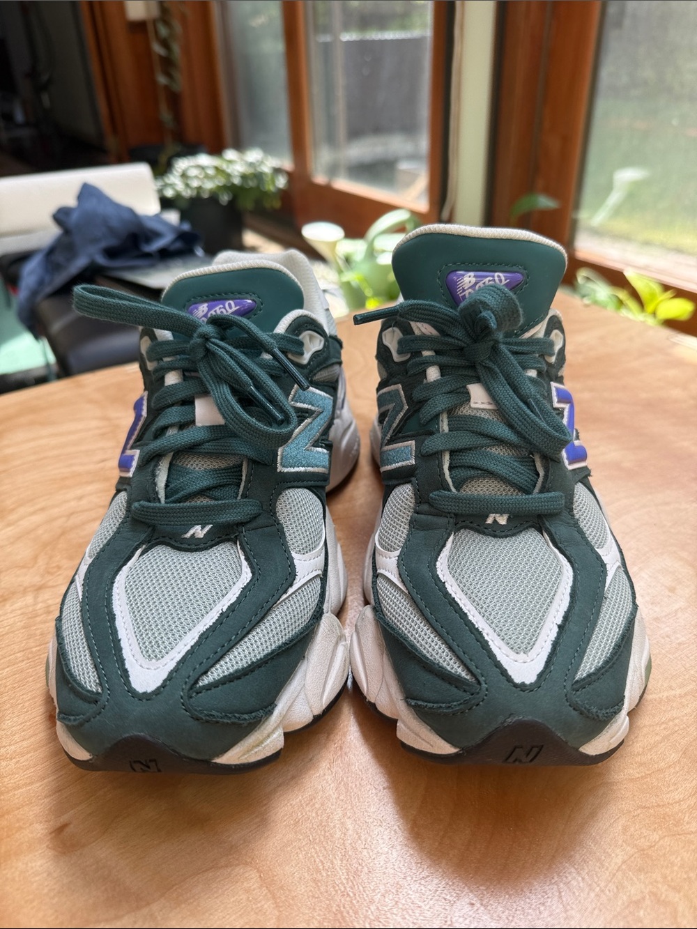 New Balance 9060 running shoe - Picture 2 of 5